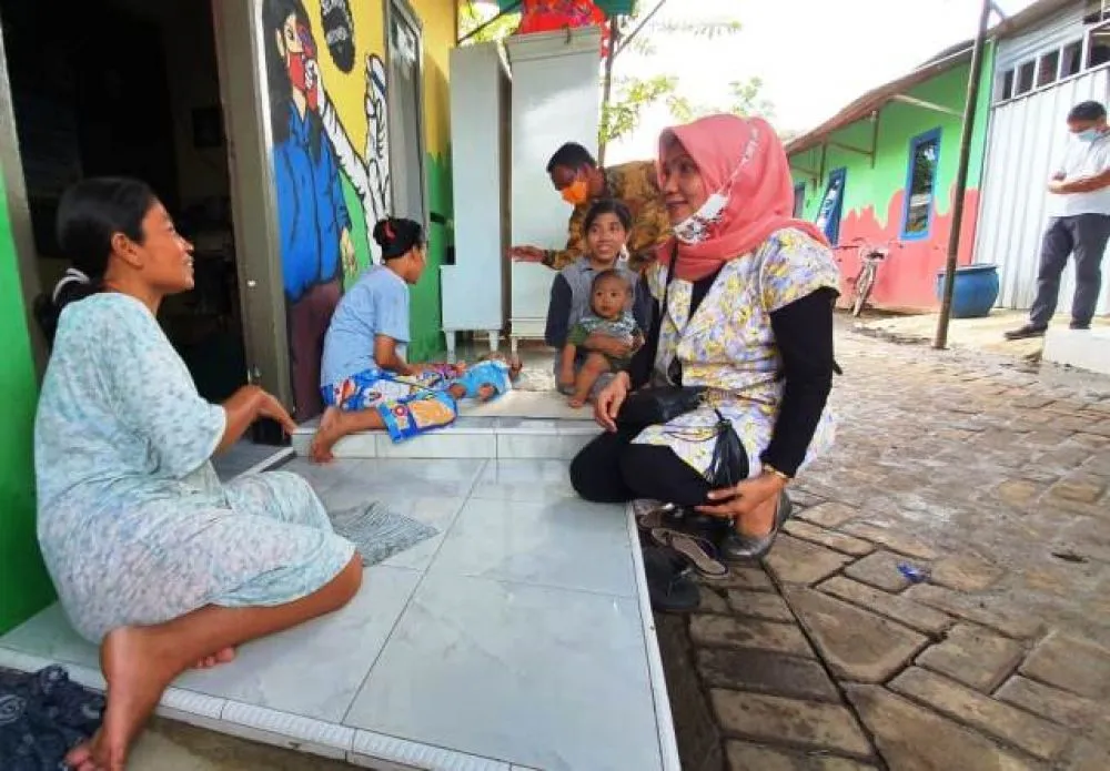 Anggota DPRD Sambang ke Kampung Pengamen