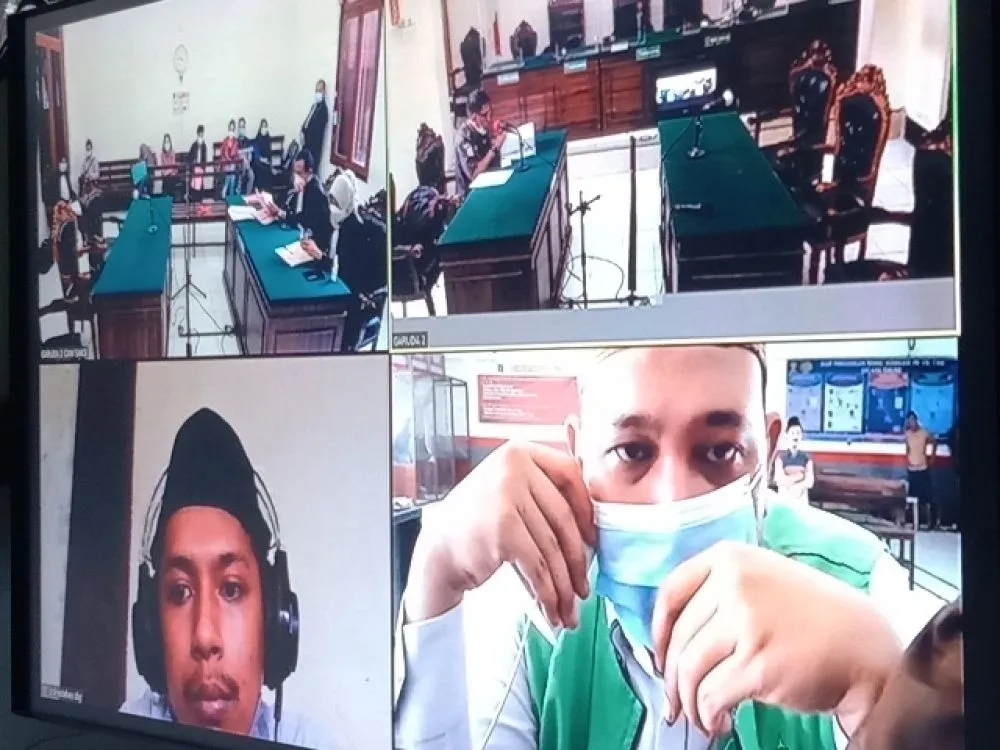 Rahadian Zulkifry Diganjar 1 Tahun Penjara