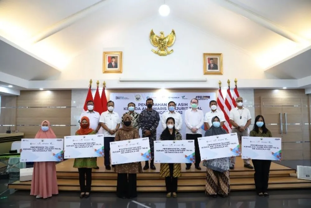 Pelindo Berikan Tali Asih Keluarga KRI Nanggala 402