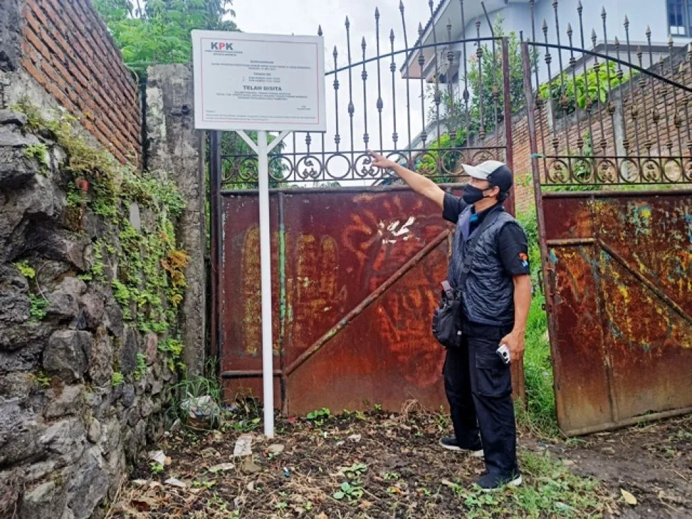 MCW: KPK Setengah-setengah Tangani Gratifikasi