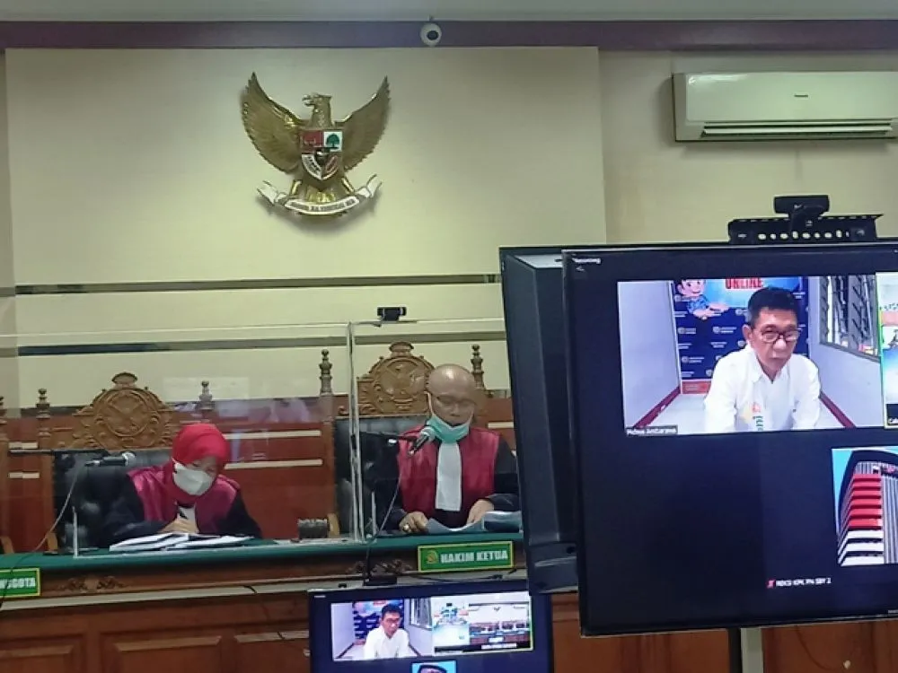 Gratifikasi, Eddy Rumpoko Diputus 7 Tahun Penjara