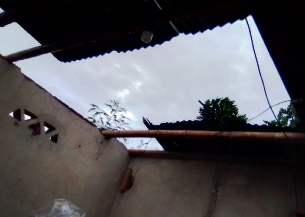 Angin Puting Beliung di Kediri Merusak 9 Rumah
