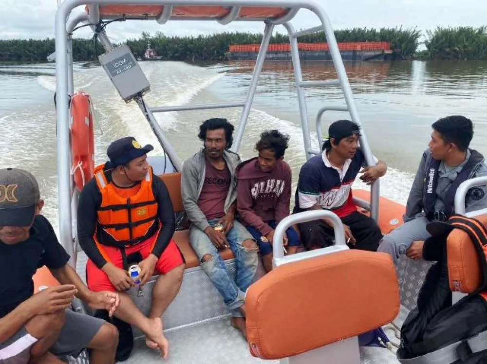 ABK Kapal Putra Sinjai Jaya 2 Ditemukan Selamat
