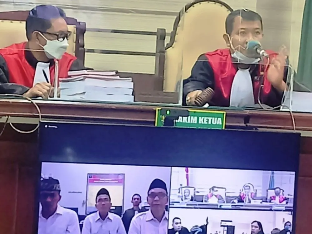 JPU Tuntut Kepala DLH Situbondo 6 Tahun 6 Bulan