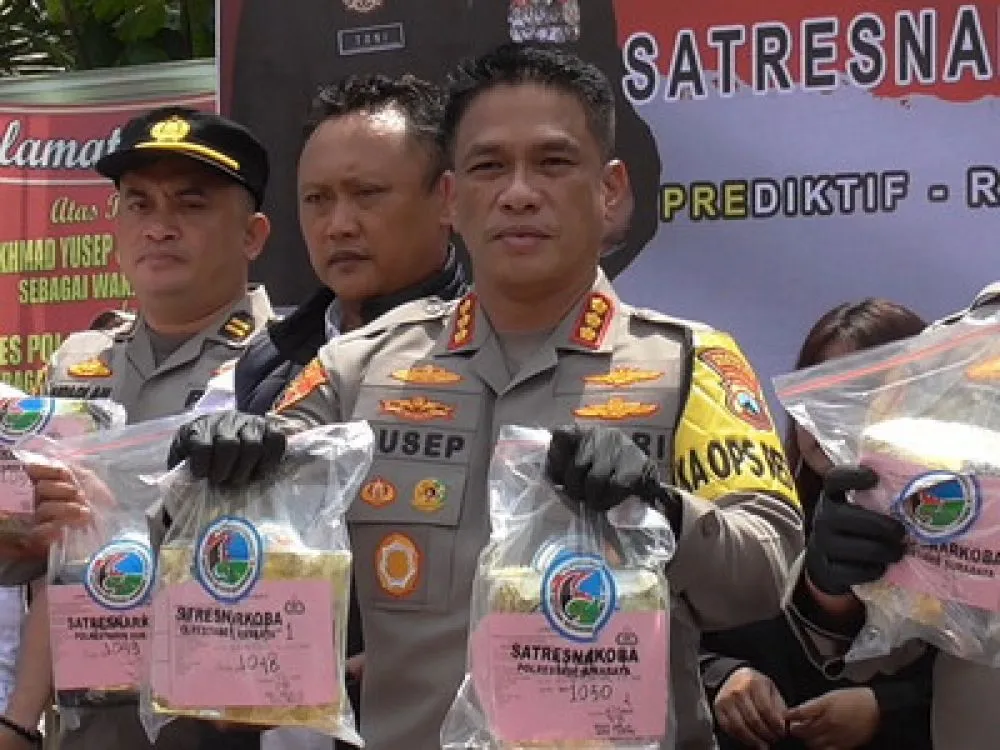 Dua Pemuda Bawa 24,1 Kg Sabu-sabu Ditangkap