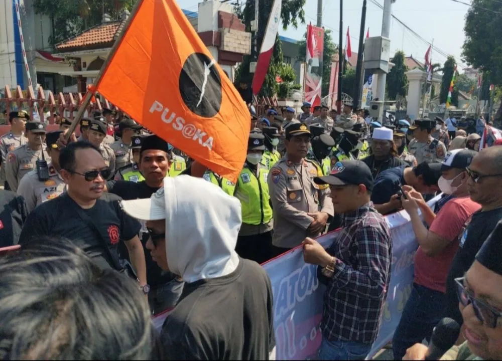 Warga Pesisir Kota Pasuruan Minta JLU Dibangun