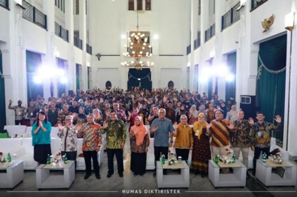 222 Mahasiswa Asing Dapat Beasiswa dari Kementerian