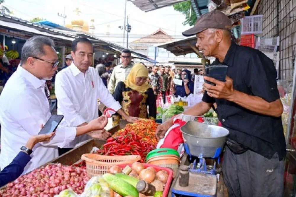 Harga Bahan Pokok di Pasar Rogojampi Stabil