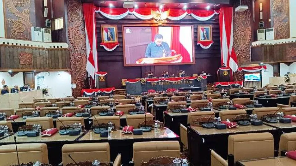 Rapat Paripurna DPRD Sepi Padahal KPK Belum Tahan Tersangka Hibah Jatim