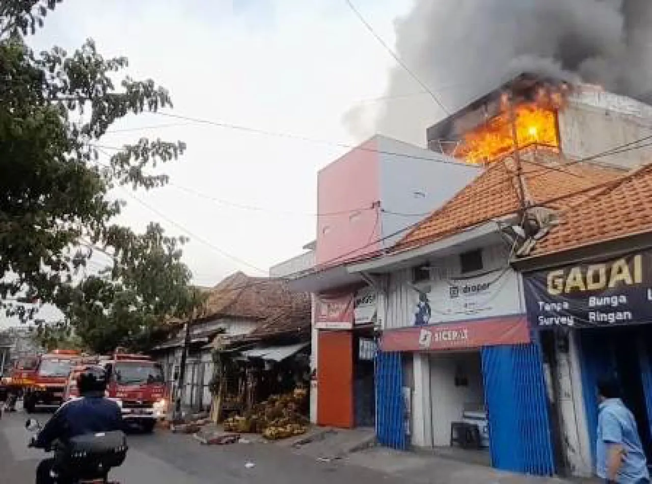 Ruko Sembako di Keputran Ludes Terbakar