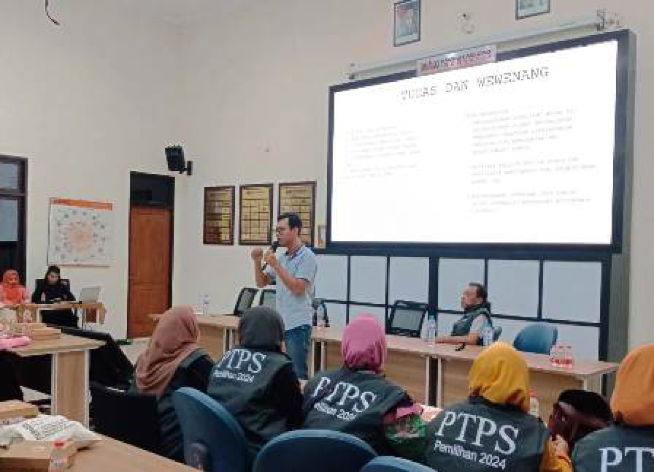 Bimtek Panwascam Sambikerep.