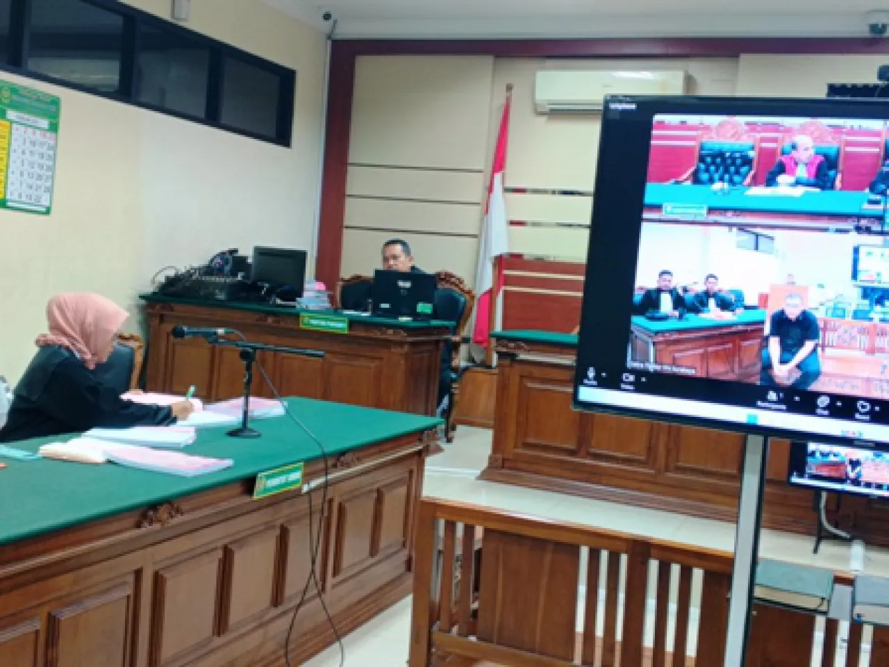 Terdakwa Korupsi Hibah Jombang Dituntut 7 Tahun 6 Bulan Penjara