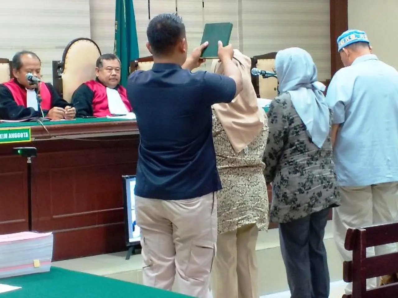 Mantan Dirut PD Pasar Surya Diusir Hakim Tipikor di Persidangan
