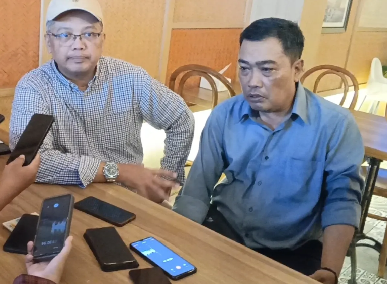 Tim Hukum Khofifah - Emil Minta Demo 3 September Dibatalkan