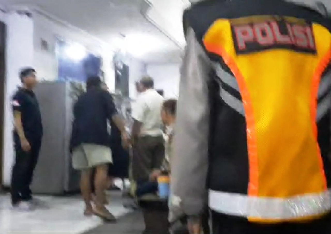 Tjetjep Muhammad Yasin saat dihajar orang tak dikenal.