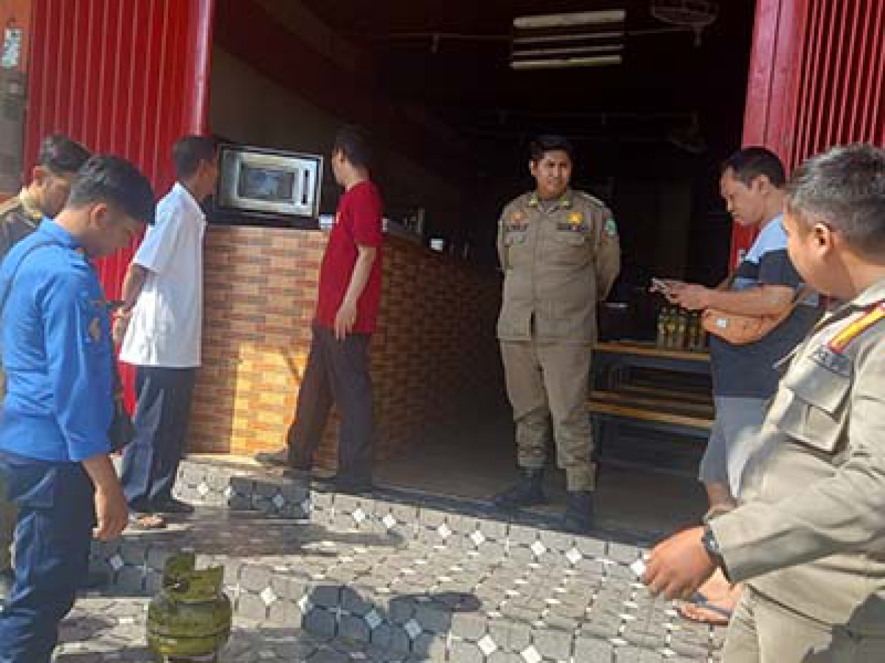 Pakai Gas Elpiji Bersubsidi, Rumah Makan Kebuli Tarim Disambar Api