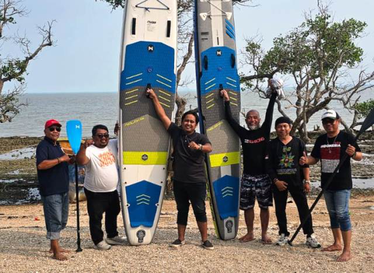 Perwakilan LPMK Surabaya di Pantai Goa Petapa Bangkalan.