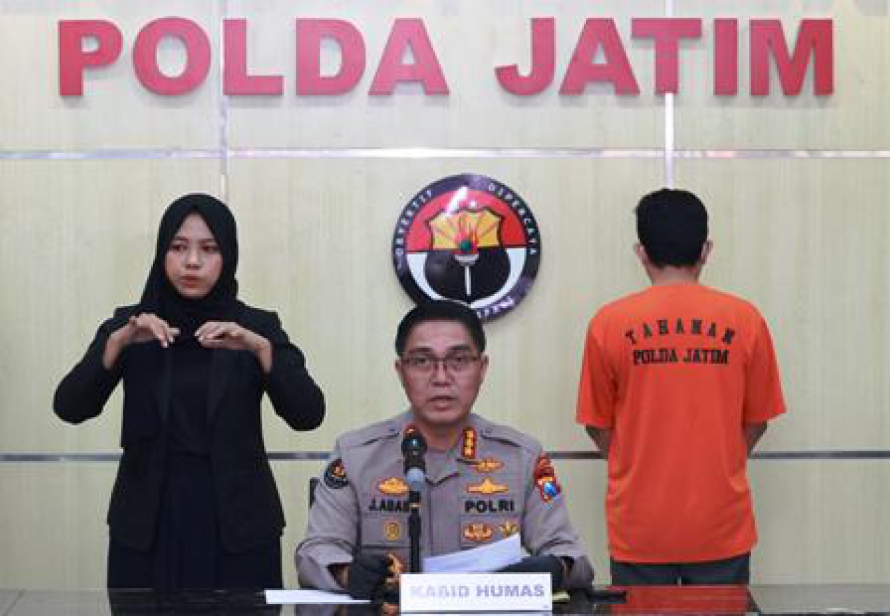 Jumpa pers tersangka TD.