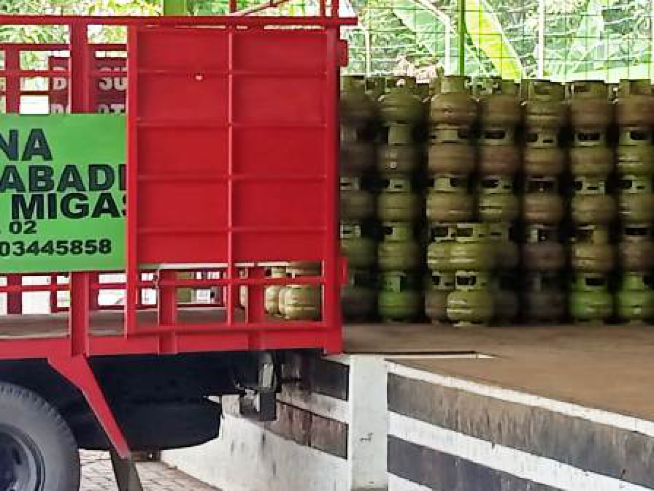 salah satu agen LPG 3 kilogram bersubsidi.