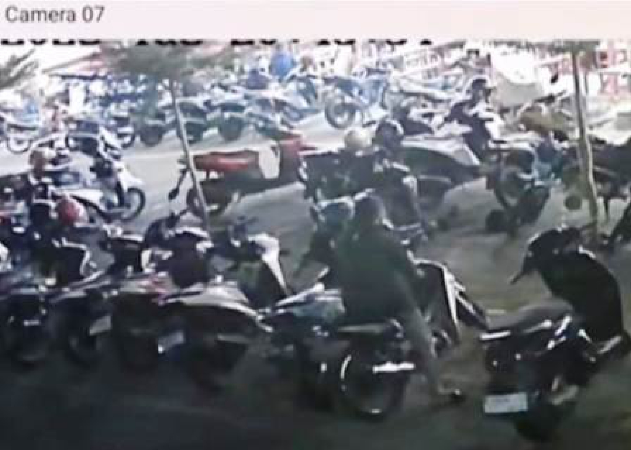 pencurian sepeda motor di Tenggilis Mejoyo.