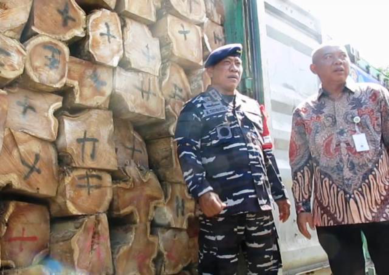 Ali Triswanto didampingi Aswin Bangun.