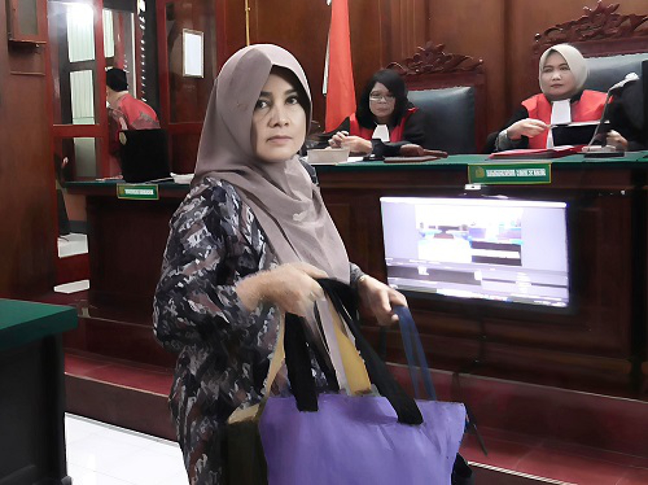 Dokter Meiti Muljanti Mengaku Murtad Sejak Menikah Dengan Benjamin Kristianto DPRD Jatim