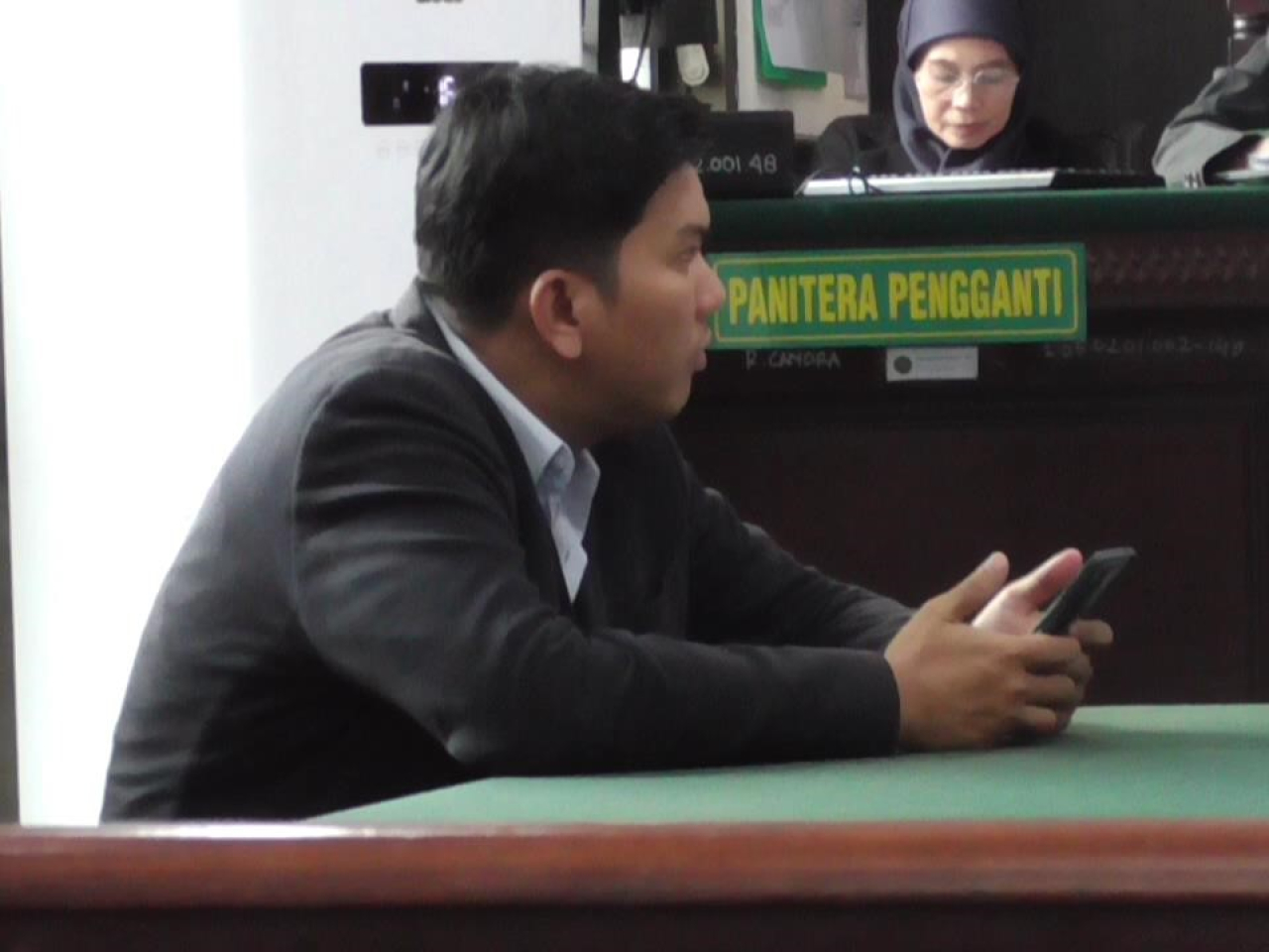 Kuasa hukum penggugat, Rangga Prihandana, menghadiri sidang gugatan dengan agenda sidang pembacaan gugatan, Kamis, (27/11/2025).