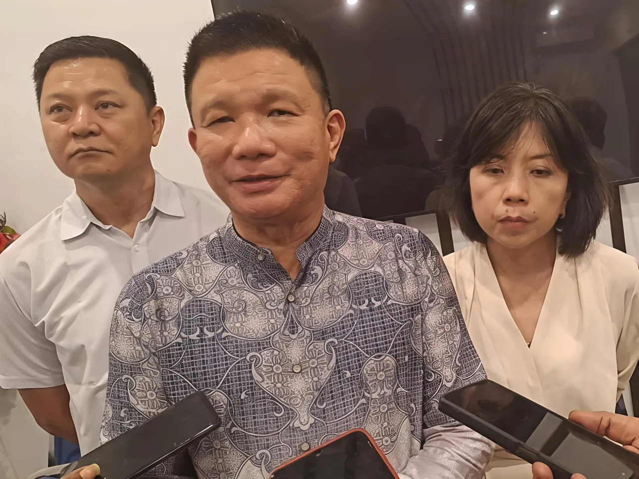 Owner Tab Hotel Group Berangkatkan Anak Buah Umroh
