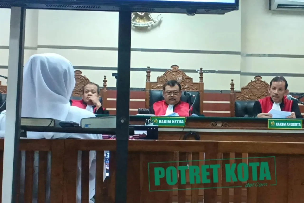 KPK dan Hakim Tipikor Menyoal Gubernur Khofifah Kelola Hibah