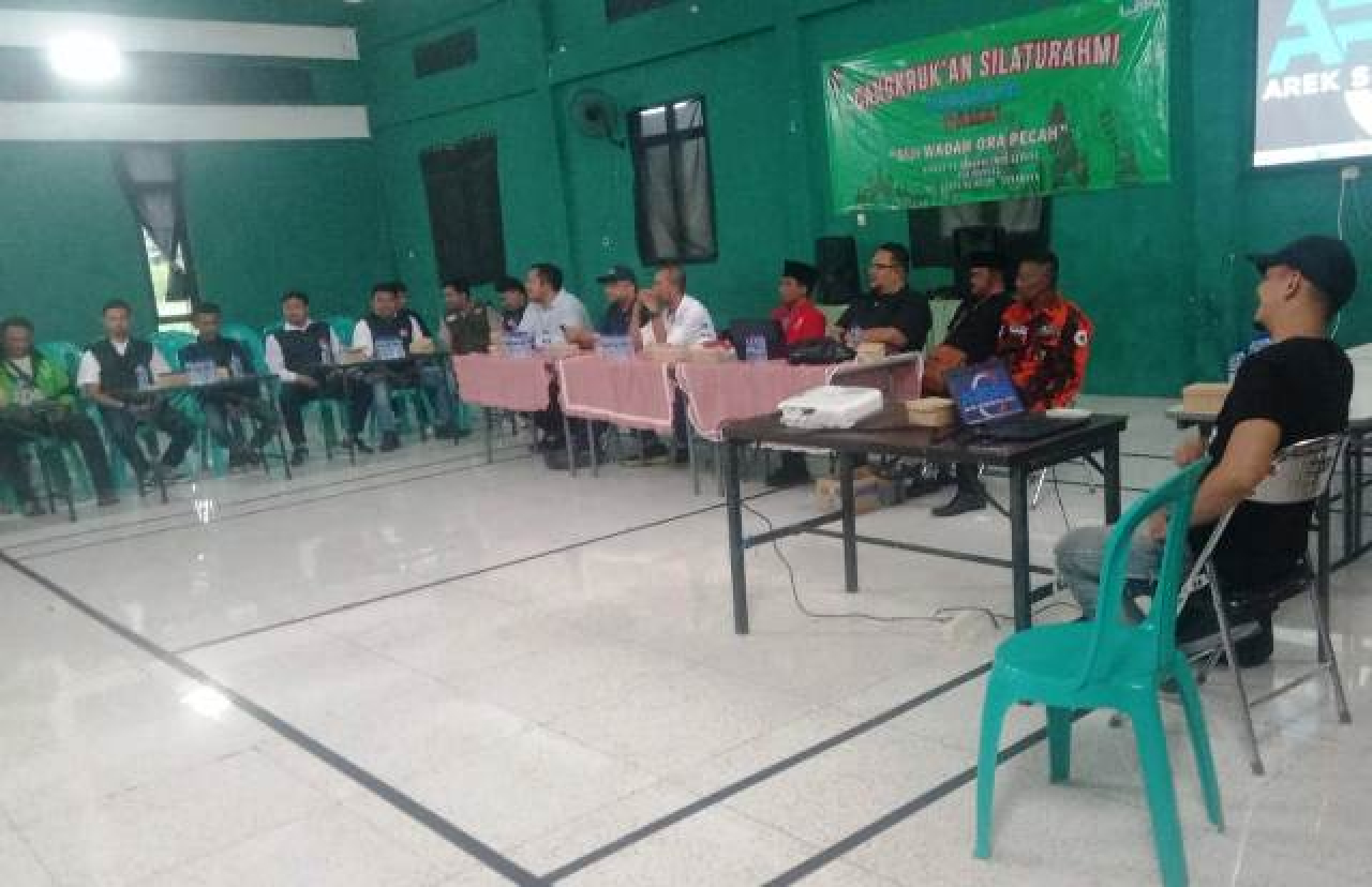 Cangkrukan Silaturahmi Surabaya Damai