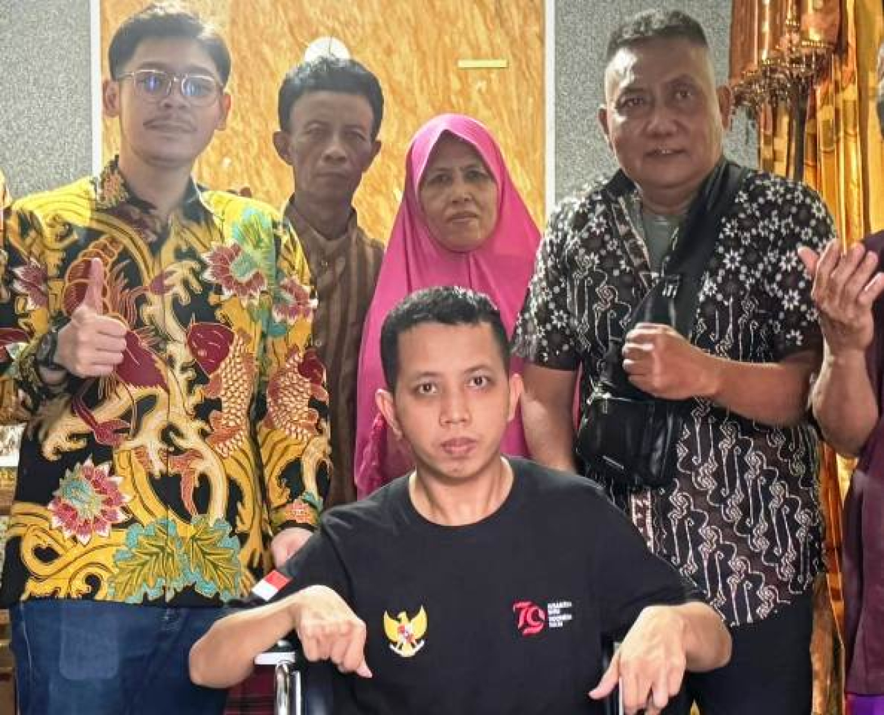 Adiel Muhammad Kanantha bersama warga Disabilitas 