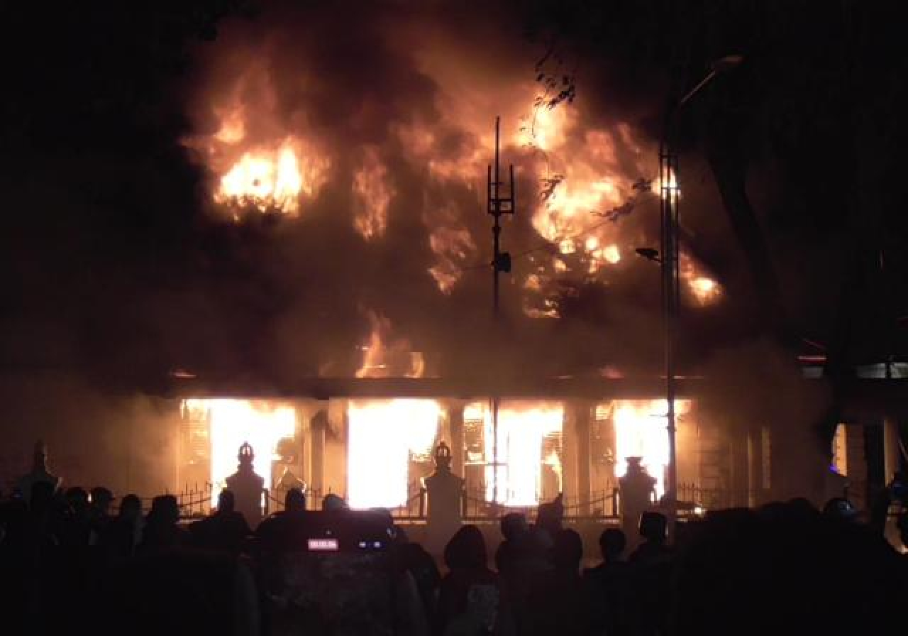 Gedung Grahadi Terbakar, 30 Agustus 2025. foto dokumen.