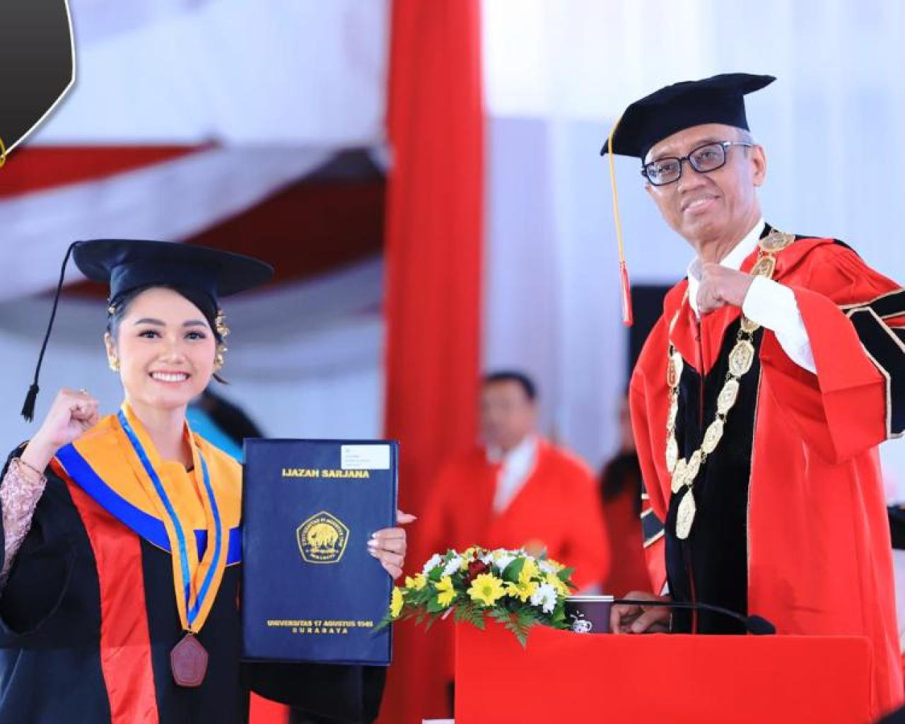 Ni Kadek Ayu Wardani saat wisuda.
