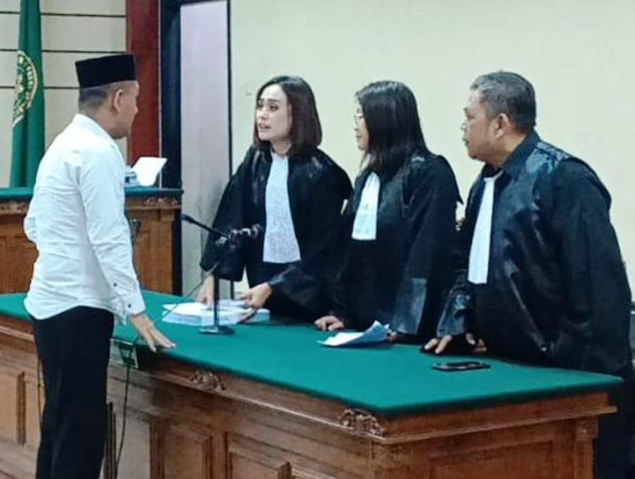 KPK Tuntut Pemberi Uang Bupati Ponorogo 2 Tahun 5 Bulan Penjara