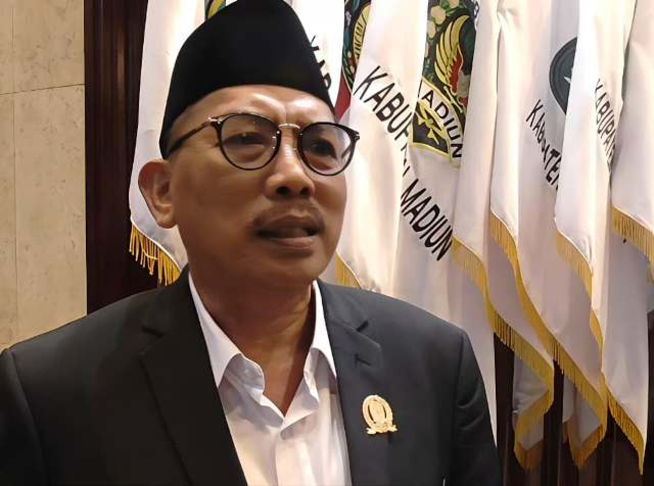 Pakai APBD Bahas Masalah BUMD, Pansus DPRD Jatim Pilih Bungkam