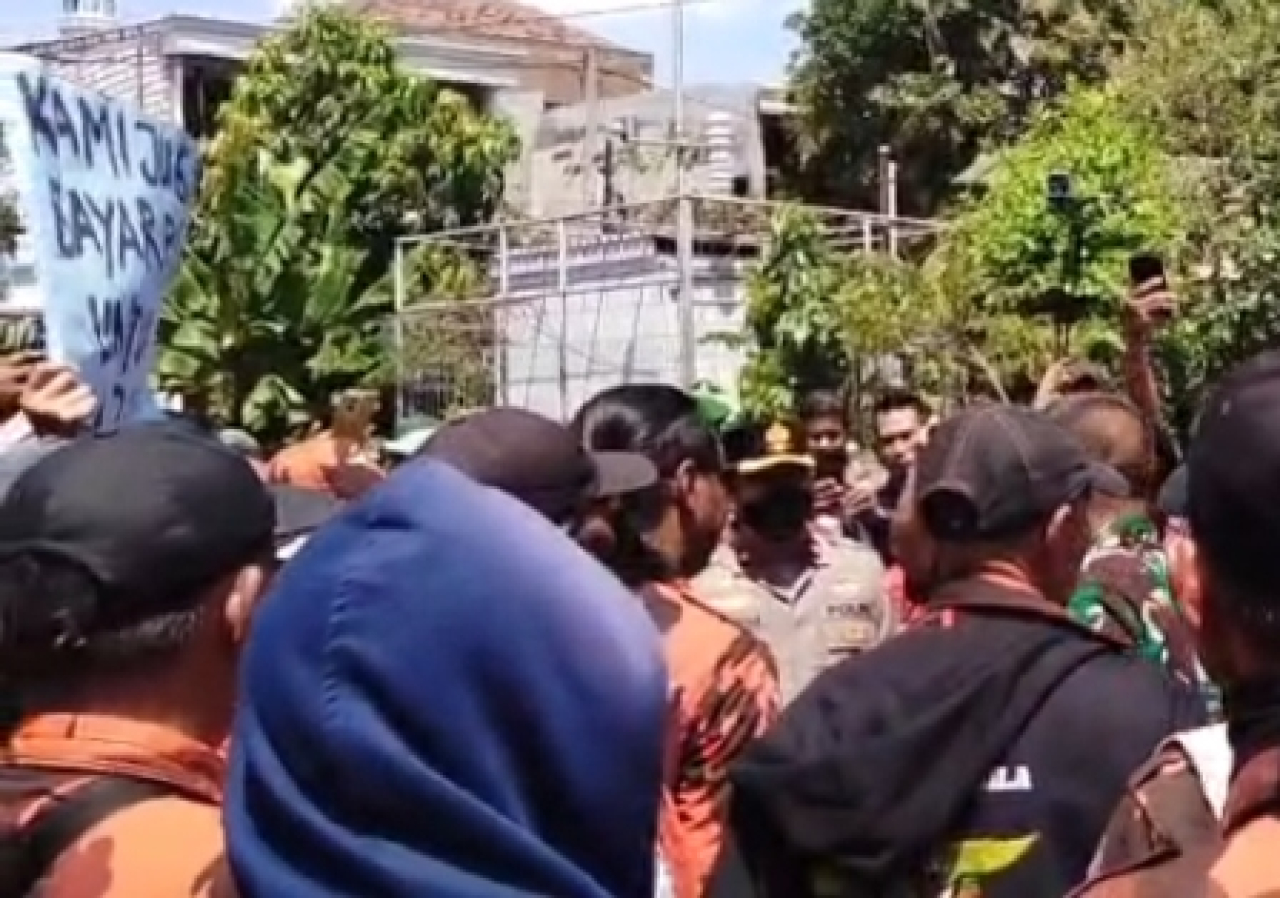 Penataan Pasar Sukomanunggal Surabaya