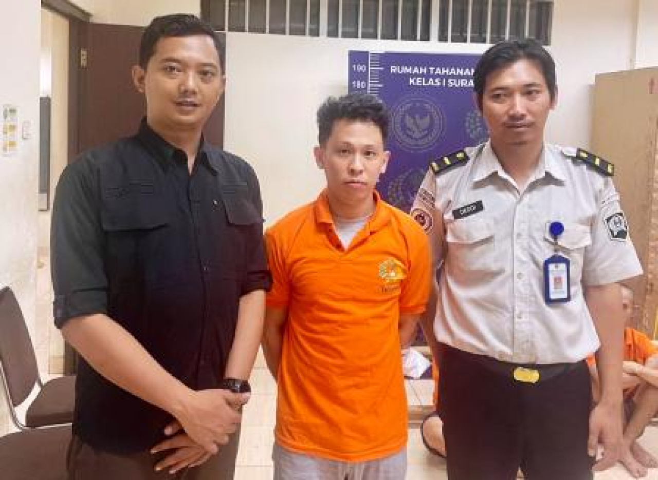 (Tengah) Rio Pangestu