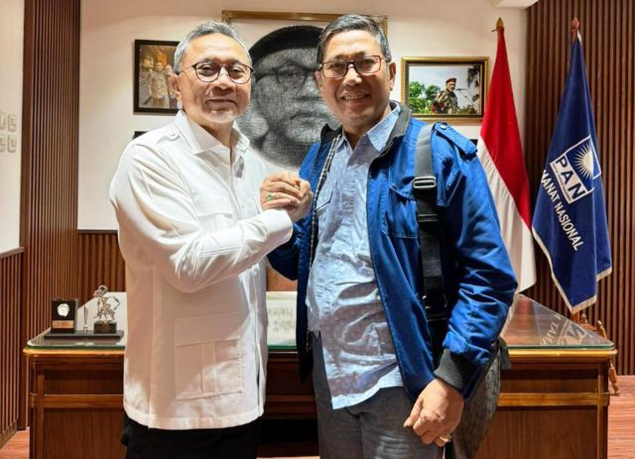 (kanan) Muhammad Khulaim Junaidi bersama