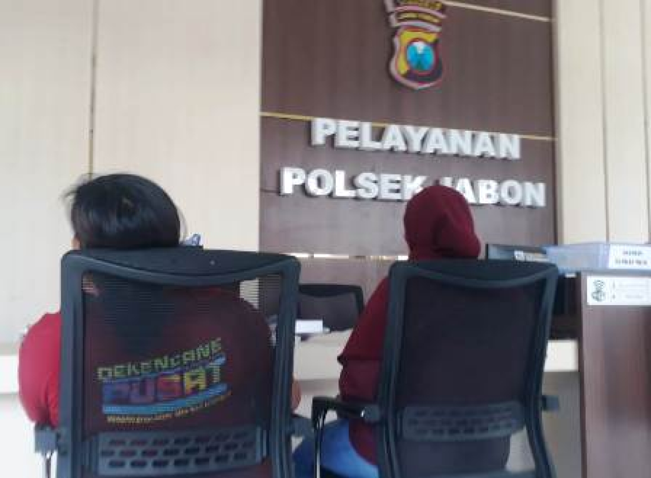 Warga Pasuruan di Polsek Jabon Sidoarjo