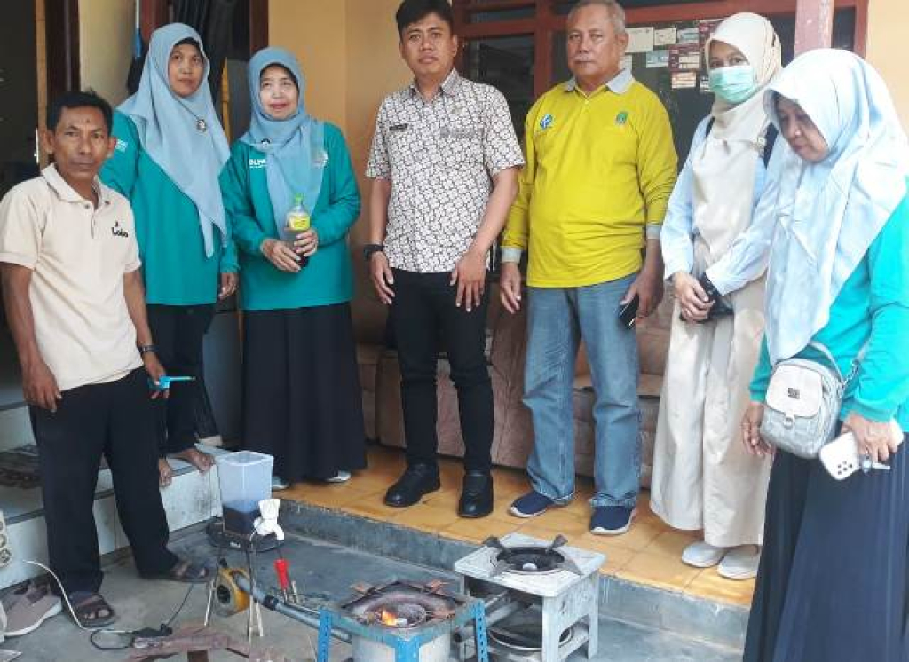 Kompor Bahan Bakar Limbah Minyak Tanah Ala Kelurahan Kepel