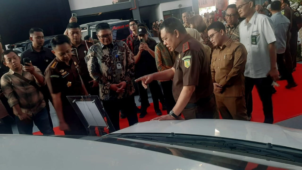 Lelang Serentak HUT Ke-81, Kejati Jatim Pamerkan 275 Barang Rampasan Negara