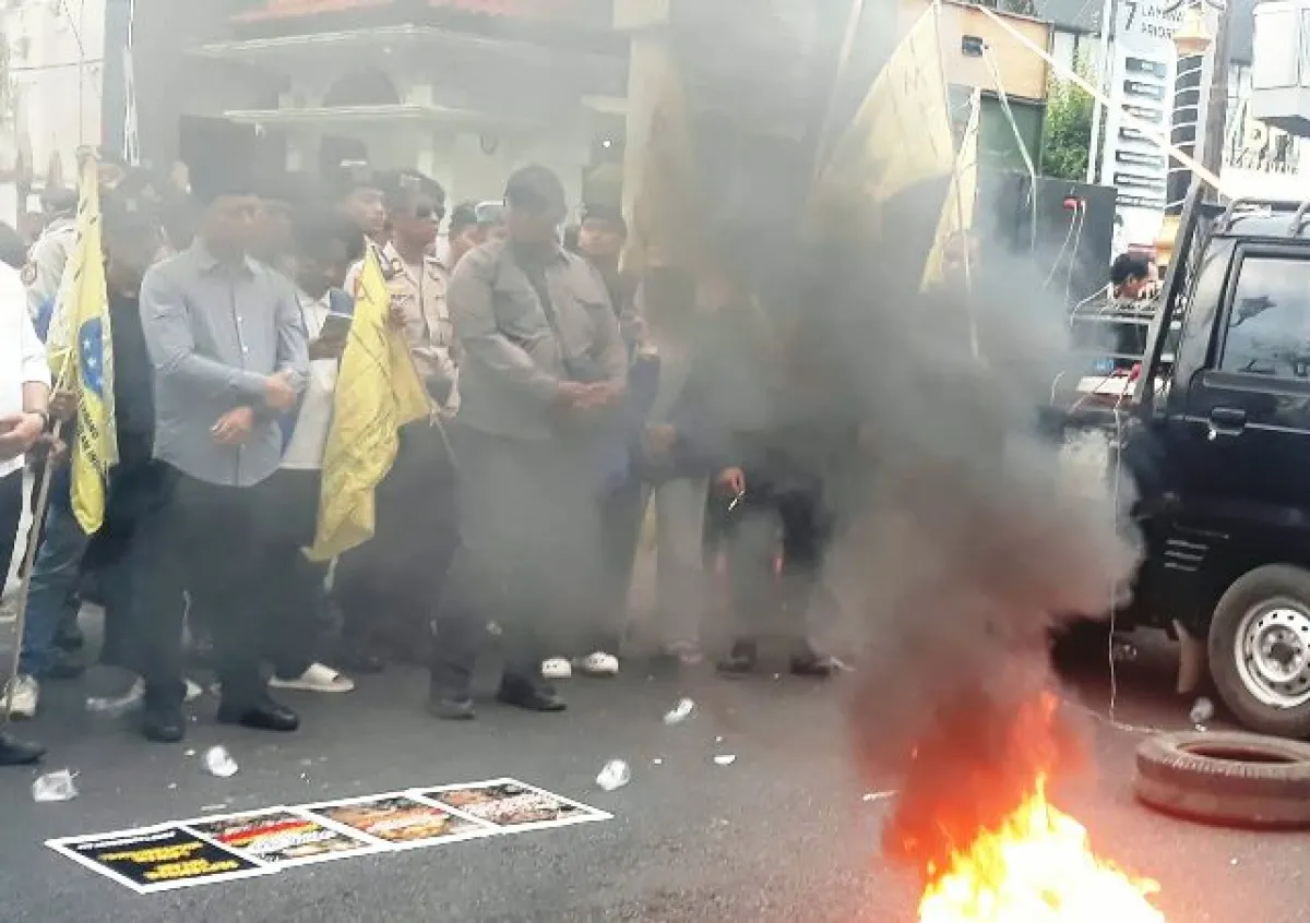 Demo Pasuruan: Air Bersih Lebih Mendesak daripada Rumah Podcast