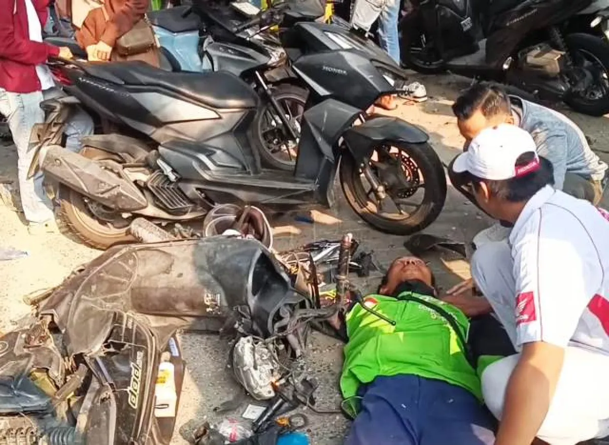Sopir Alphard di Surabaya Nekat Kabur Usai Tabrak 9 Kendaraan