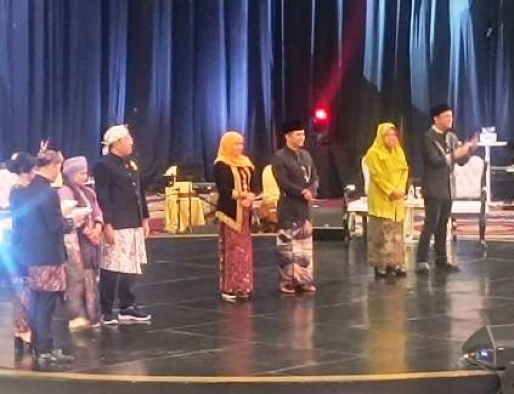 Debat perdana Pilkada Jatim 2024