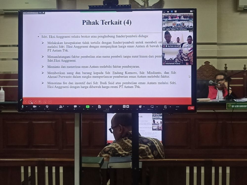 Mochamad Priono di PN Tipikor Surabaya