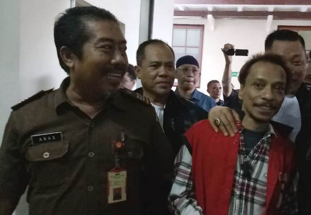 Hubert Henry Limahelu Diganjar 16 bulan