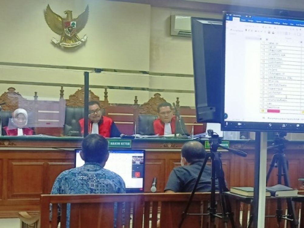 Zaenal Afif Subeki dan Rusmin di PN Tipikor Surabaya