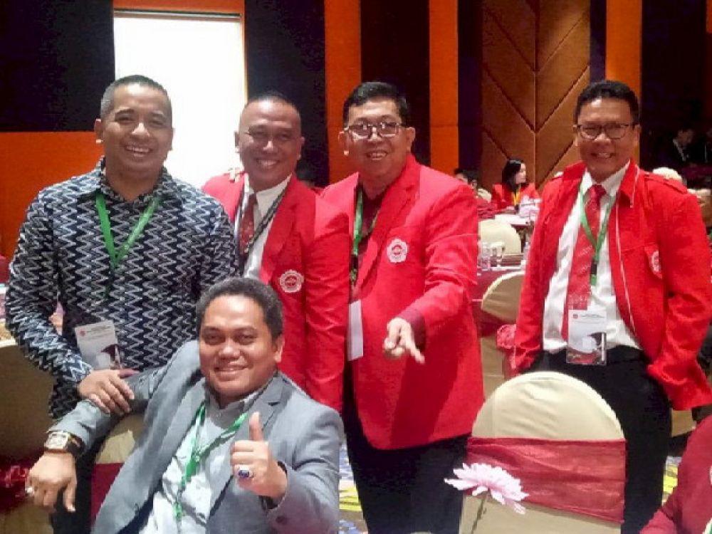 Andry Ermawan terpilih secara aklamasi menjadi Ketua Dewan Pimpinan Cabang (DPC) Ikatan Advokat Indonesia (IKADIN) Kabupaten Sidoarjo dengan masa bakti 2022-2026, menggantikan Agung Silo Widodo yang masa jabatannya berakhir pada September 2022 mendatang.