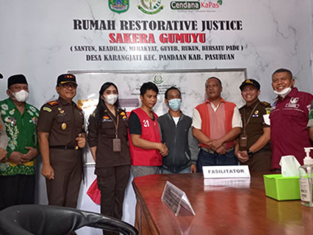 Kejari Bangil seusai menggelar Restorative Justice.