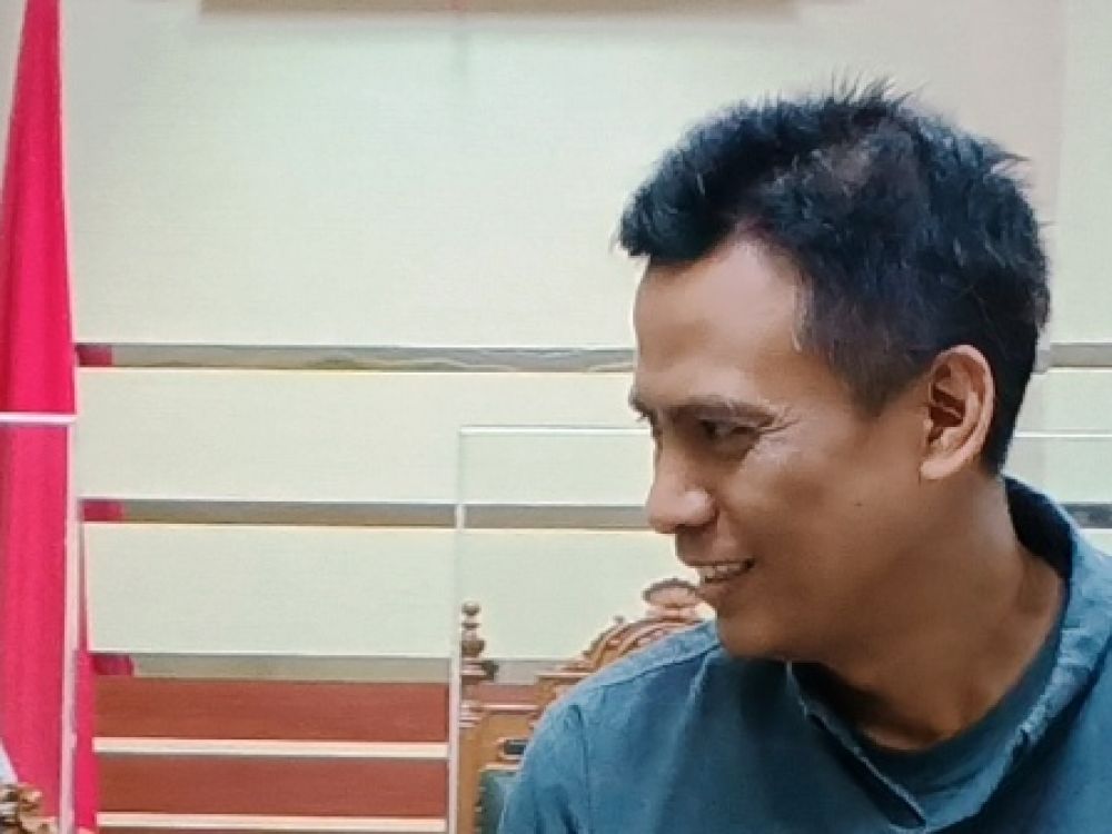 Keluarga Bupati Salwa Arifin Bersumpah Setor Rp300 Juta ke Puji Triasmoro